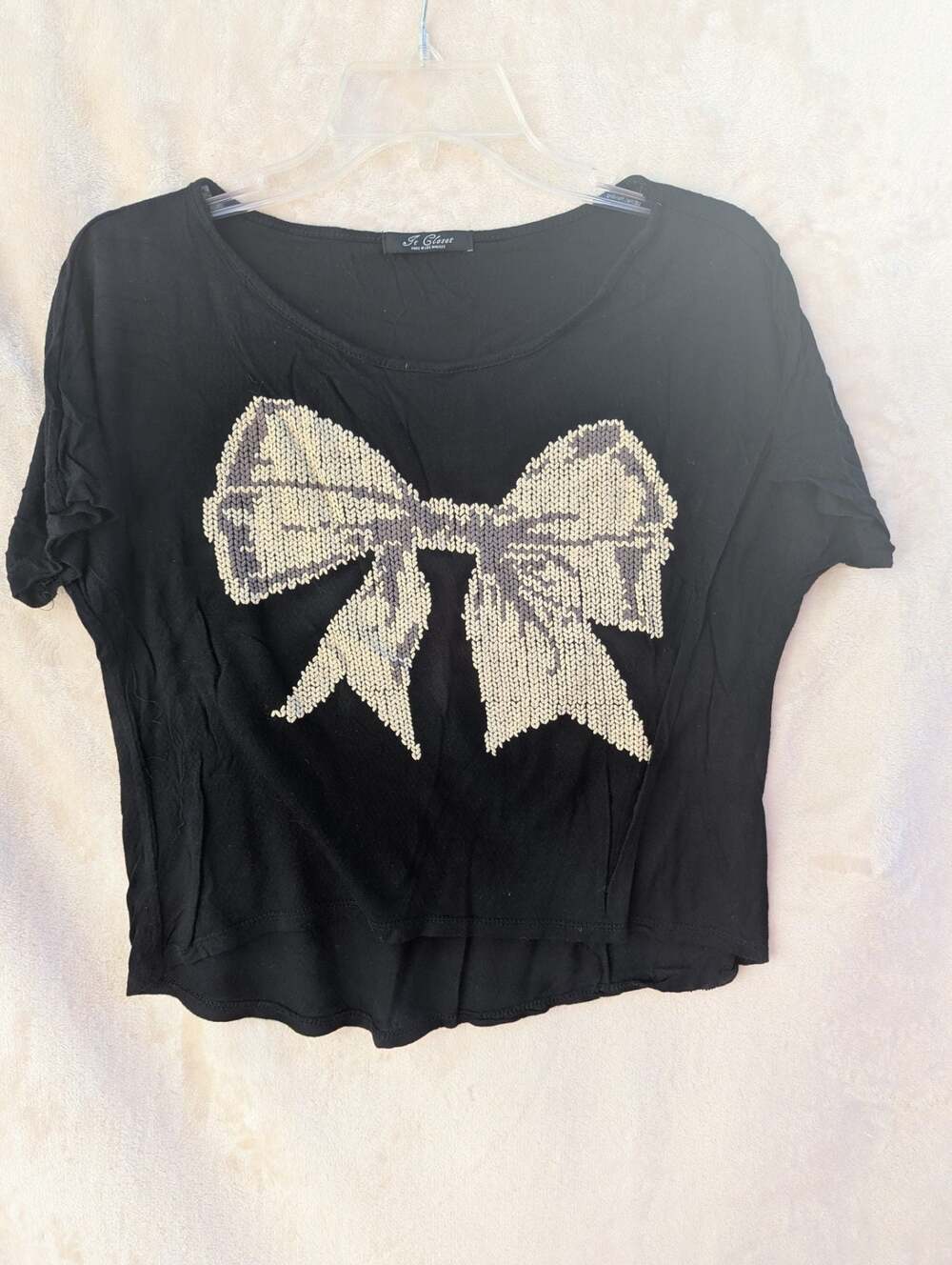It Closet Black Short Sleeve T-Shirt with Knit Bow Graphic
